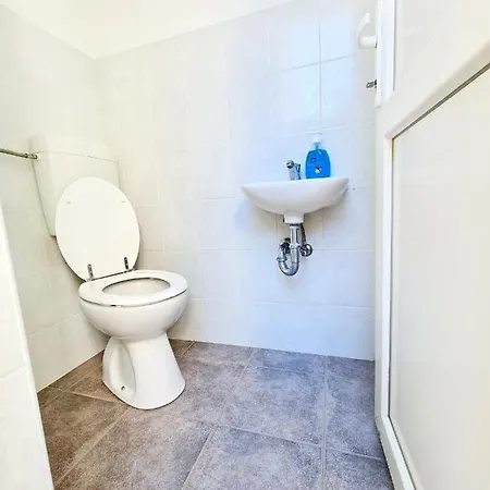 Appartement House Dora