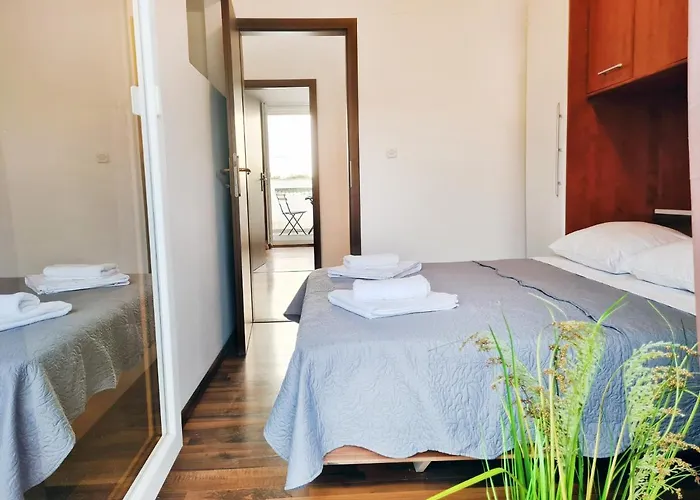 House Dora Apartament Punat