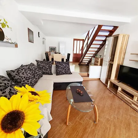 House Dora Apartment *